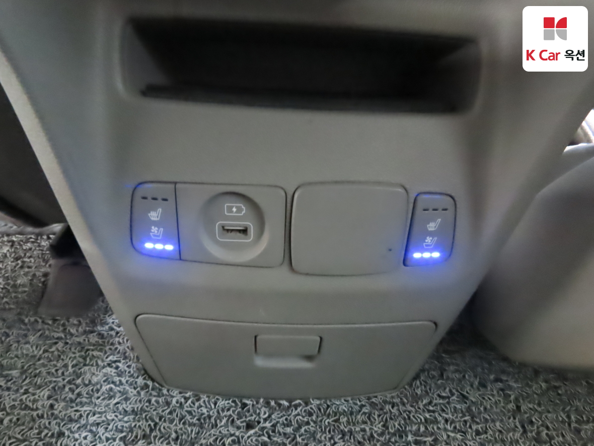 Kia New Carnival 2020 - Image 23