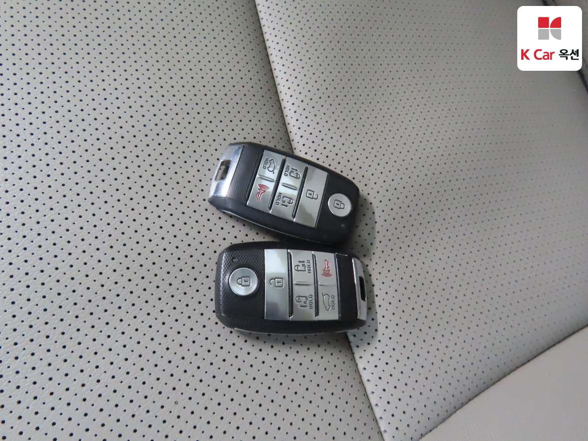 Kia New Carnival 2020 - Image 17