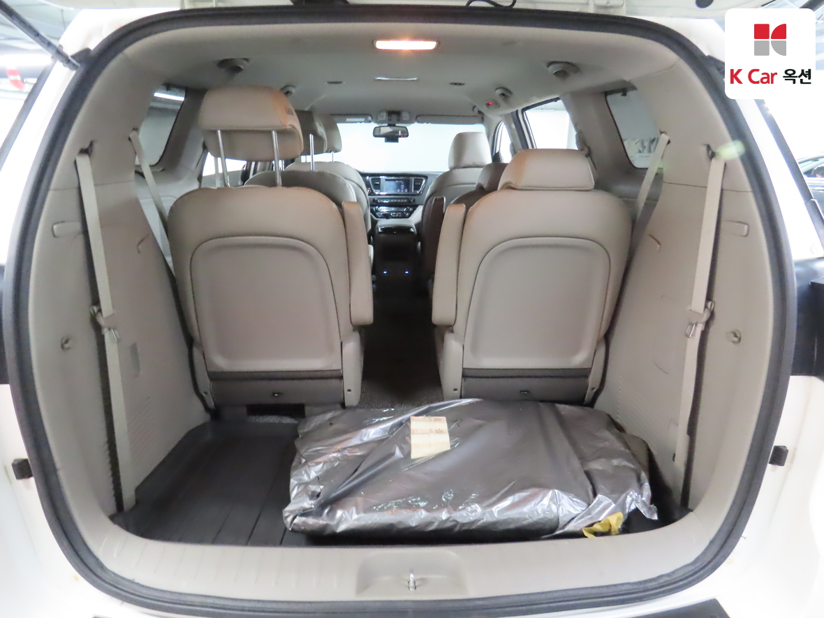 Kia New Carnival 2020 - Image 25
