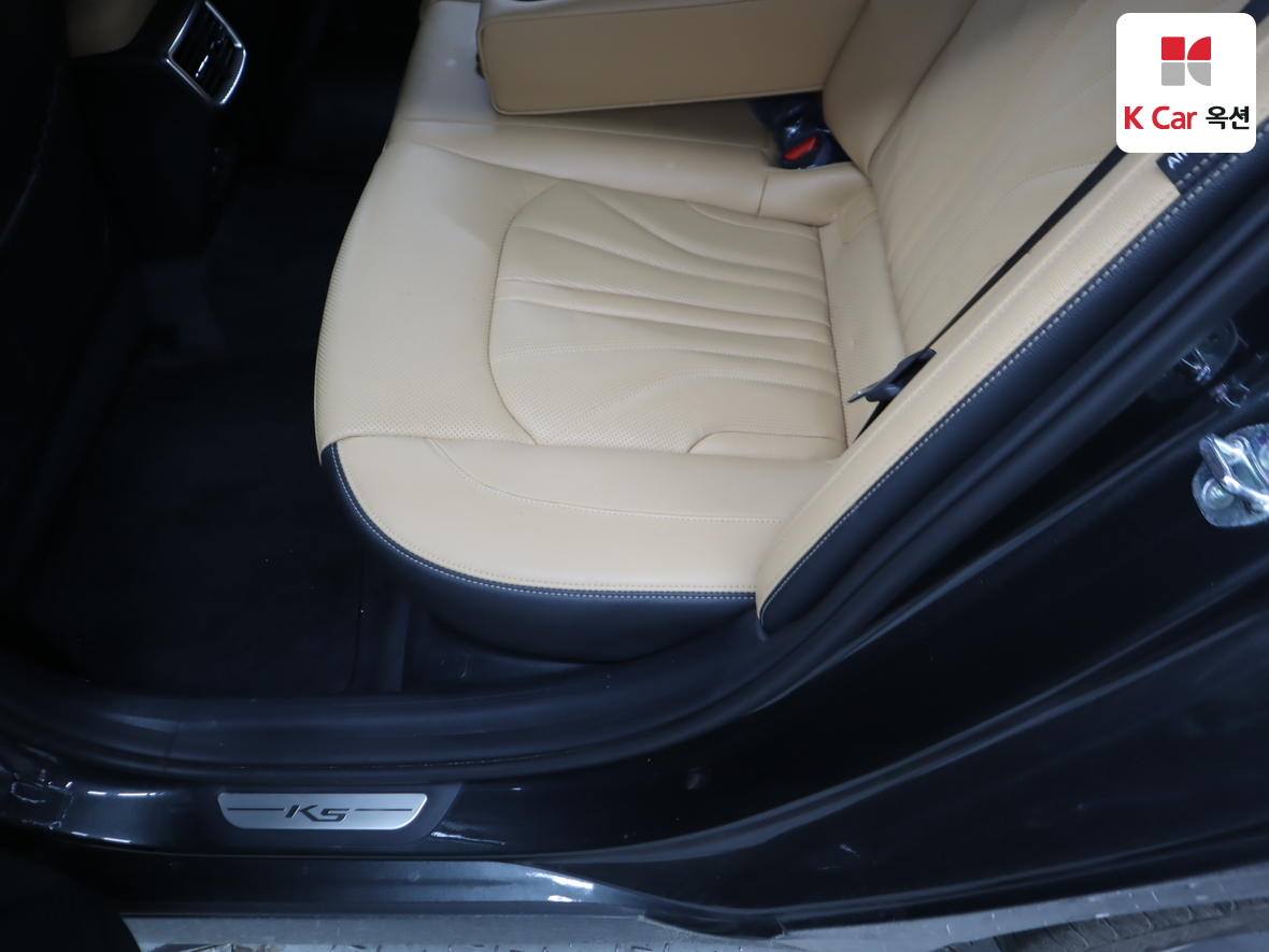 Kia K5 2022 - Image 24