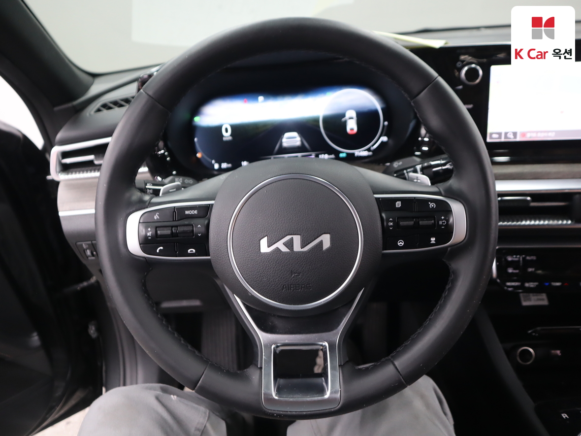 Kia K5 2022 - Image 10