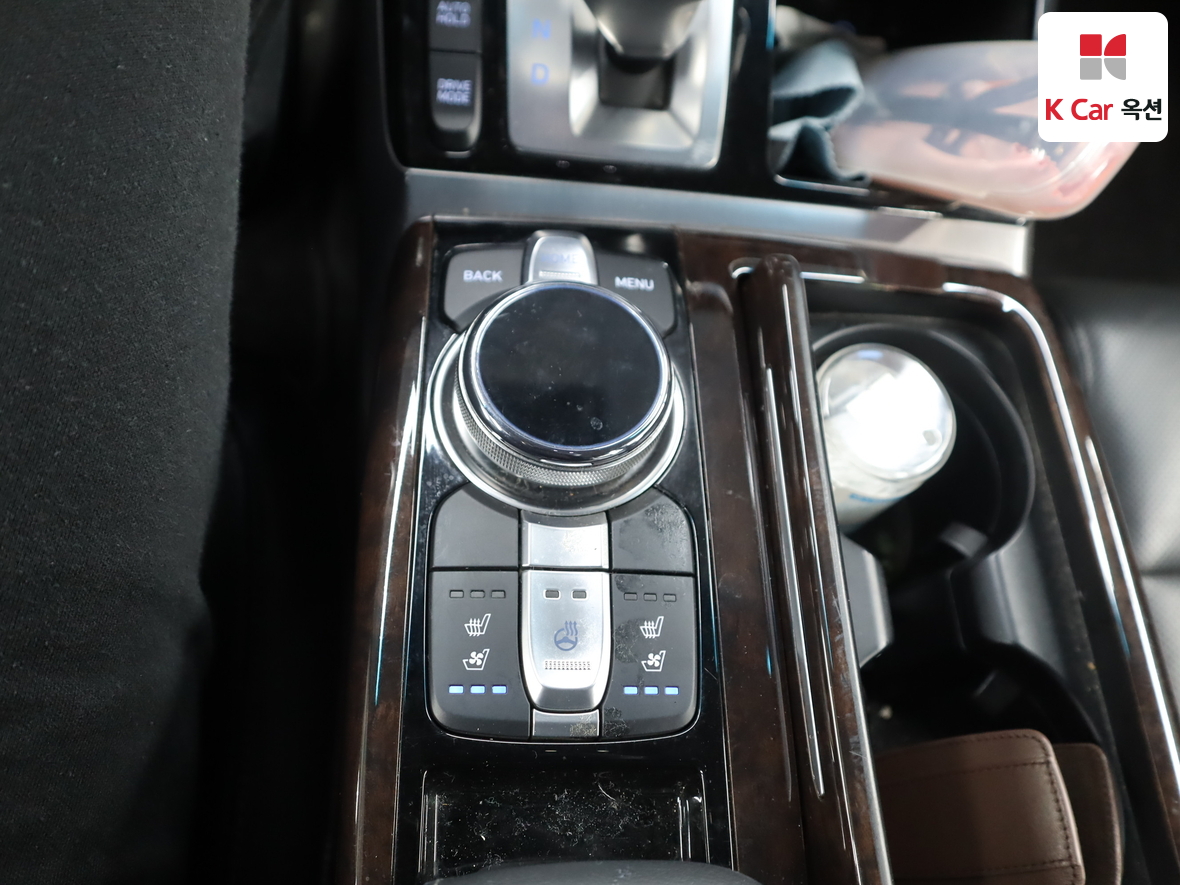 Hyundai Genesis EQ900 2016 - Image 16