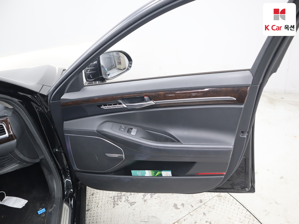 Hyundai Genesis EQ900 2016 - Image 31