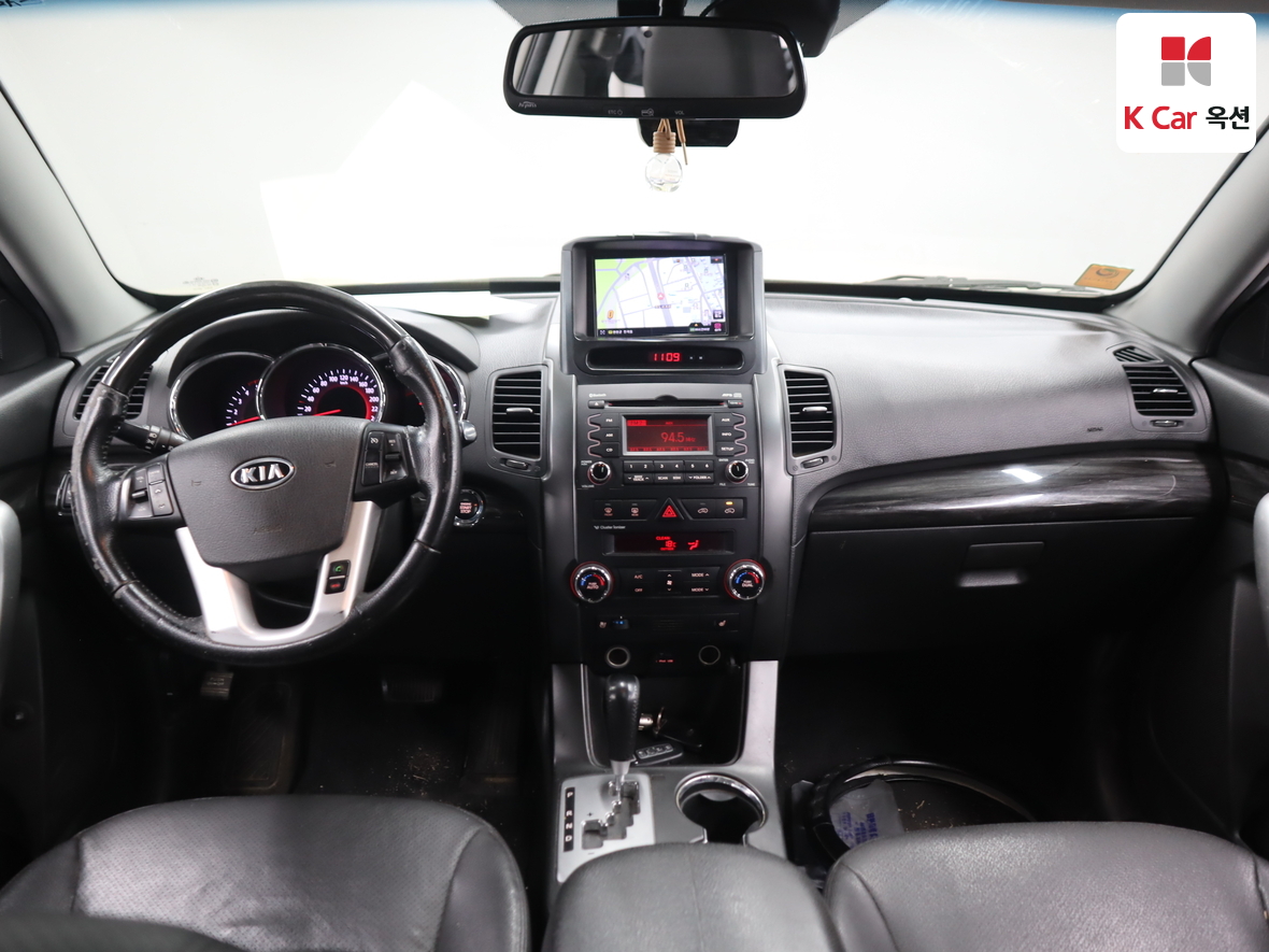 كيا سورينتو 2011 - صورة 3