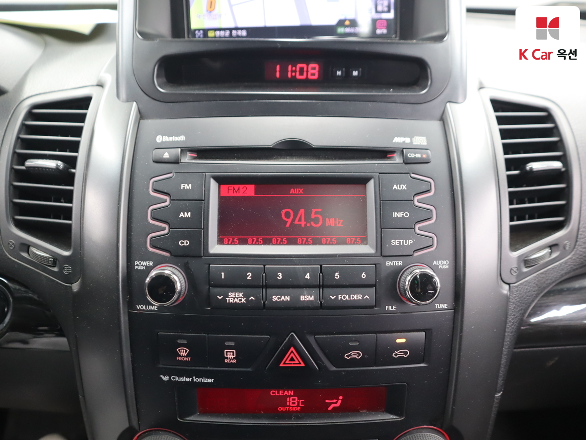 كيا سورينتو 2011 - صورة 15