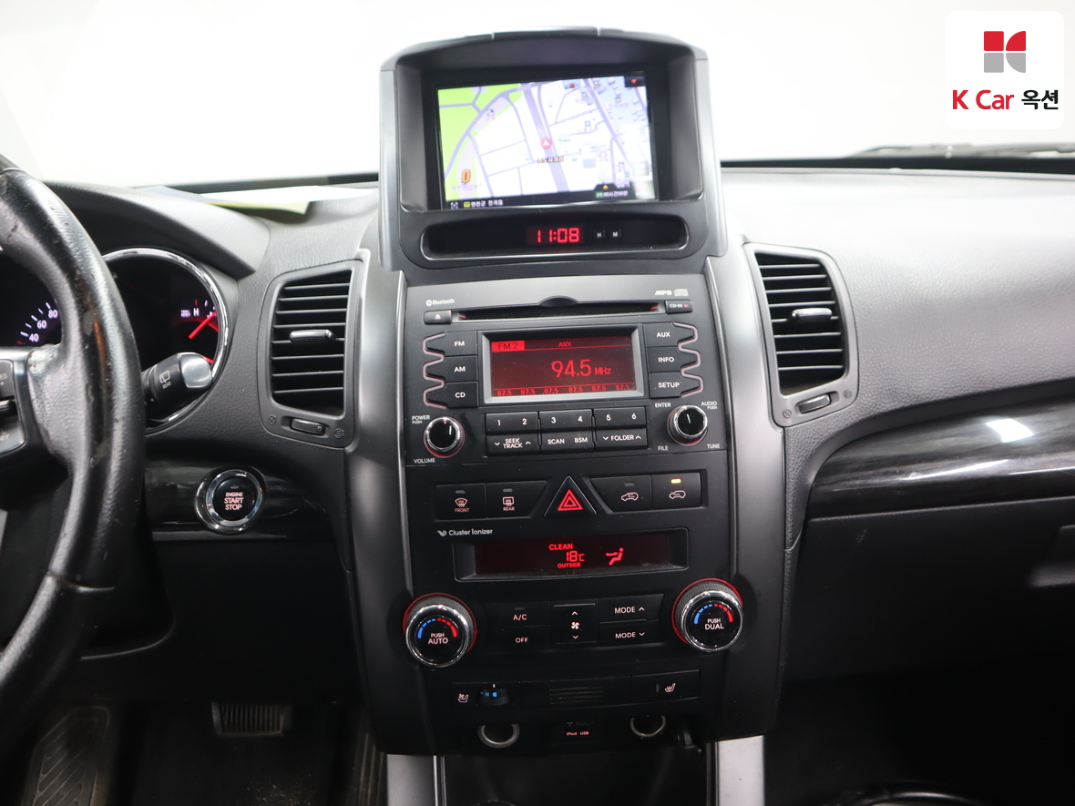 كيا سورينتو 2011 - صورة 6