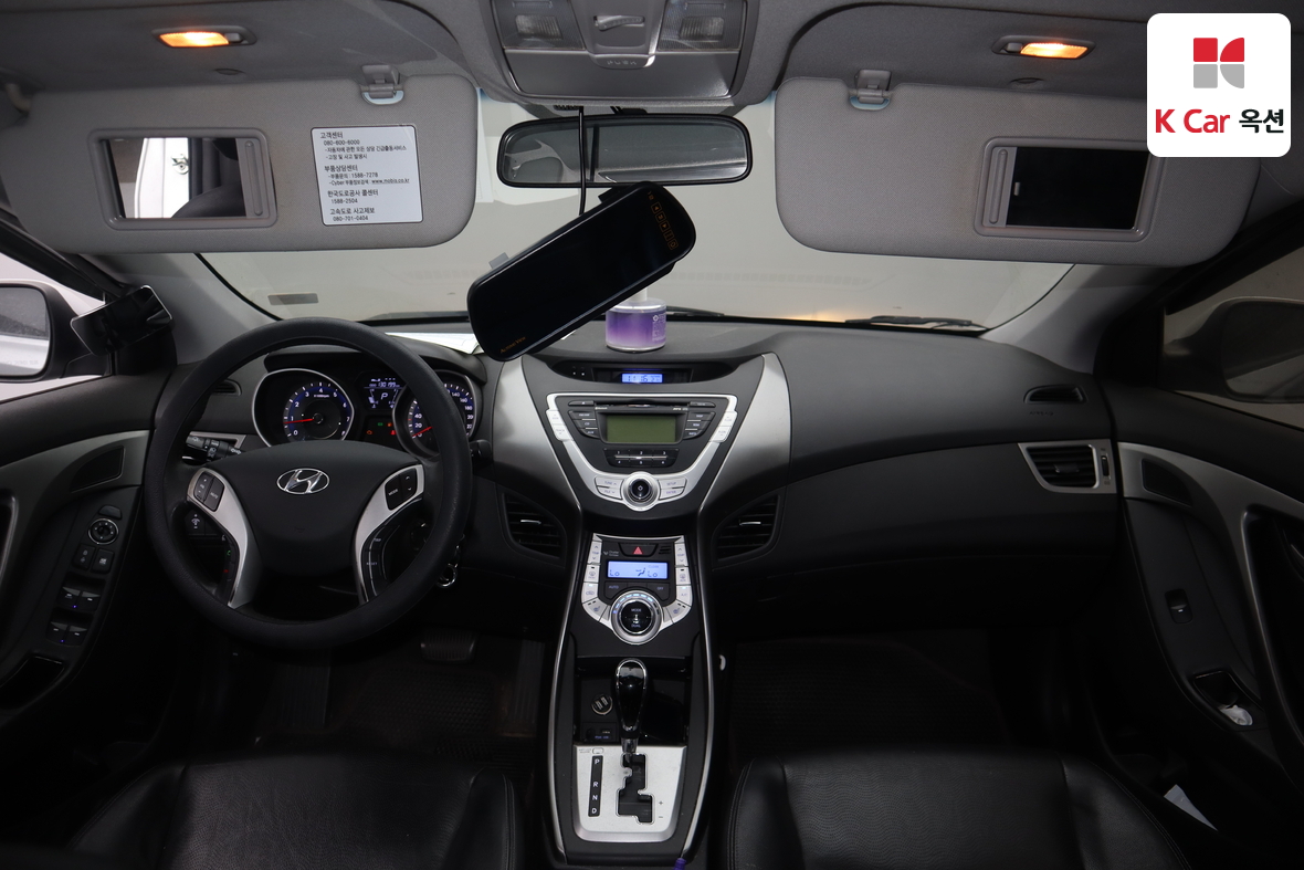 Hyundai Elantra 2012 - Image 3