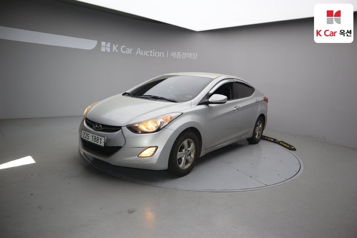Hyundai Elantra 2012 - Image 1