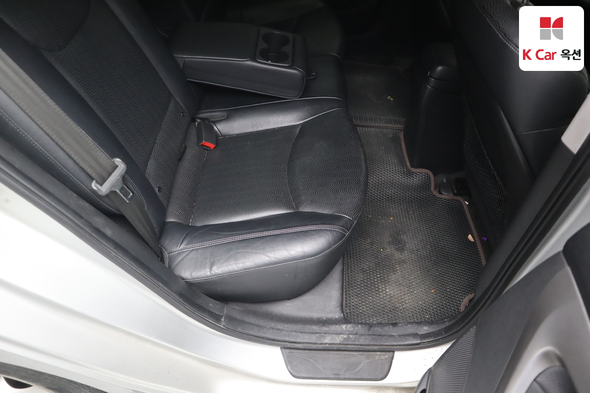 Hyundai Elantra 2012 - Image 25