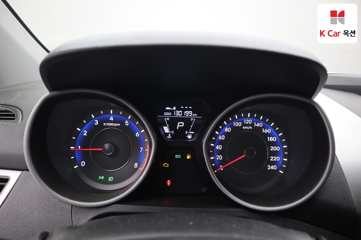 Hyundai Elantra 2012 - Image 5