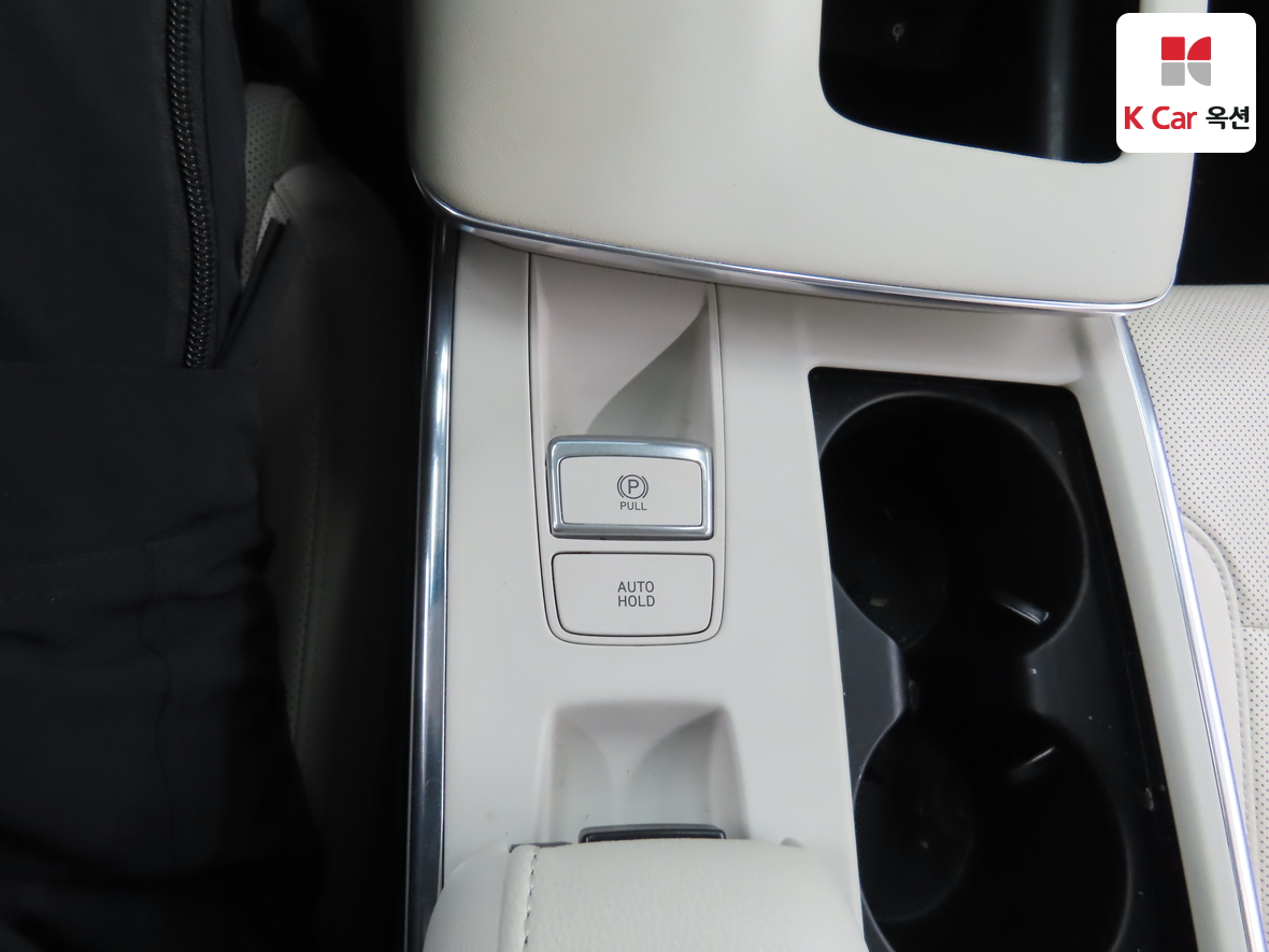Hyundai Grandeur - 17