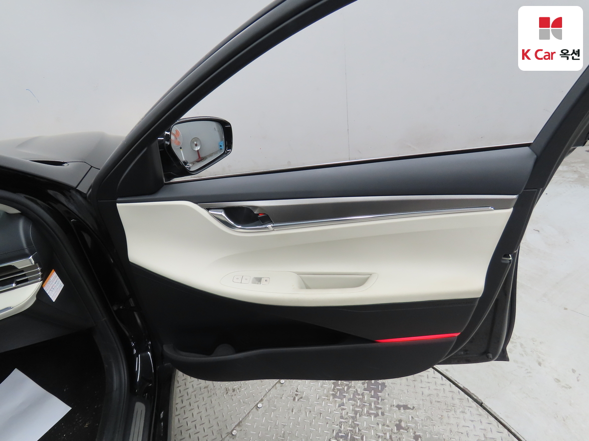 Hyundai Grandeur - 30