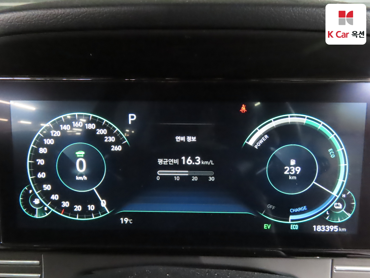 Hyundai Grandeur - 5