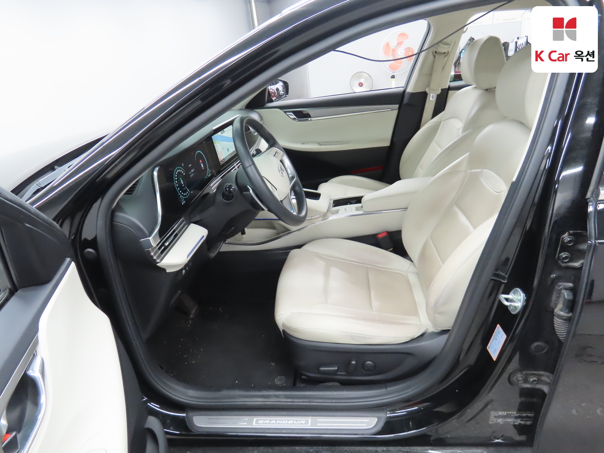 Hyundai Grandeur - 19
