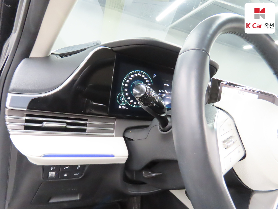 Hyundai Grandeur - 9