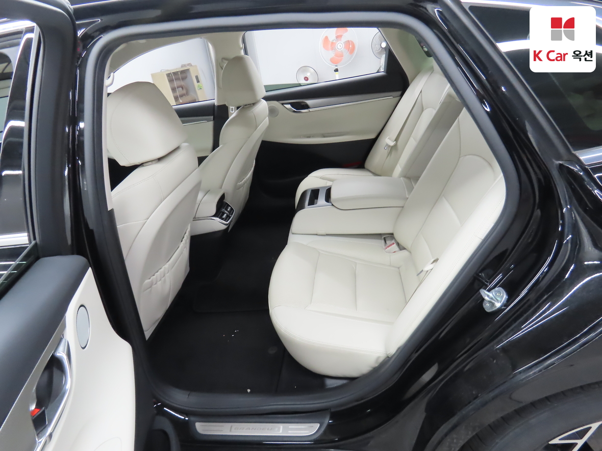 Hyundai Grandeur - 24