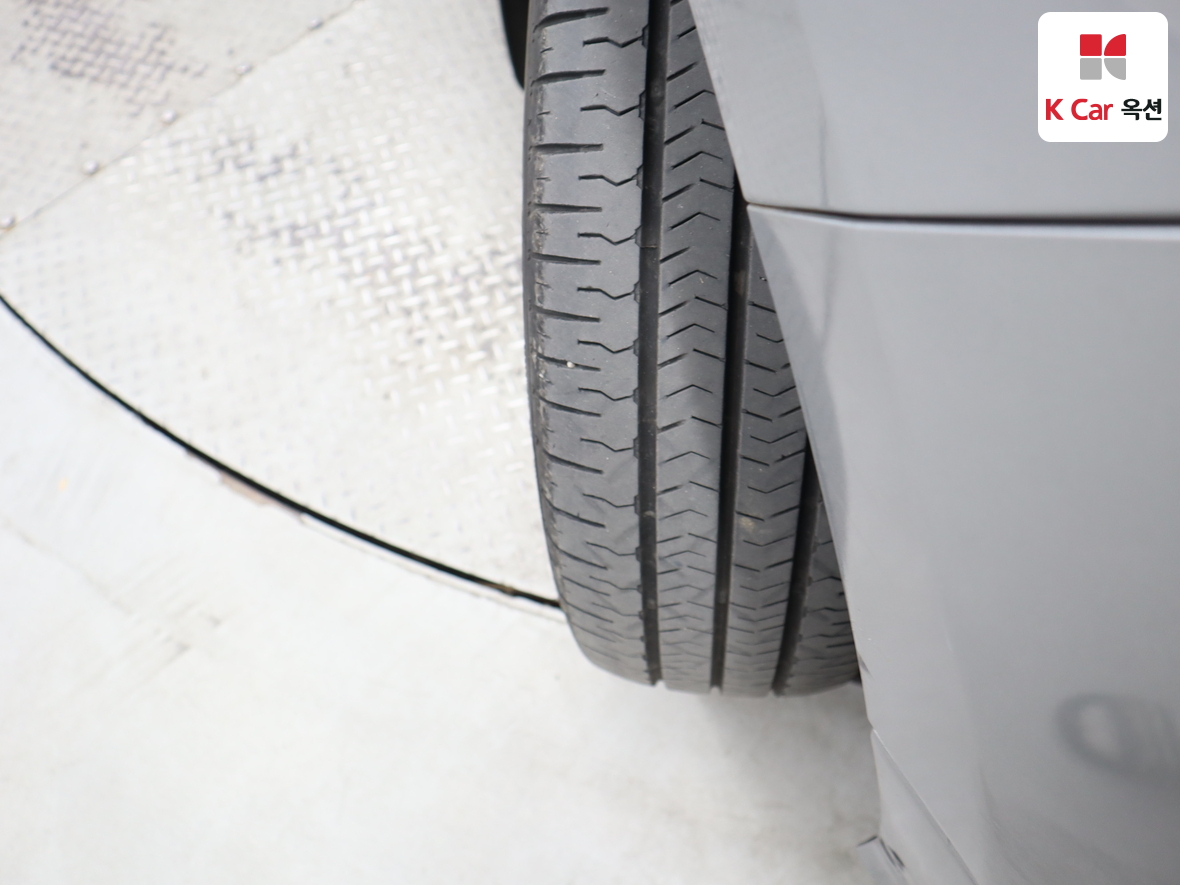 Hyundai Grand Starex 2020 - Image 30