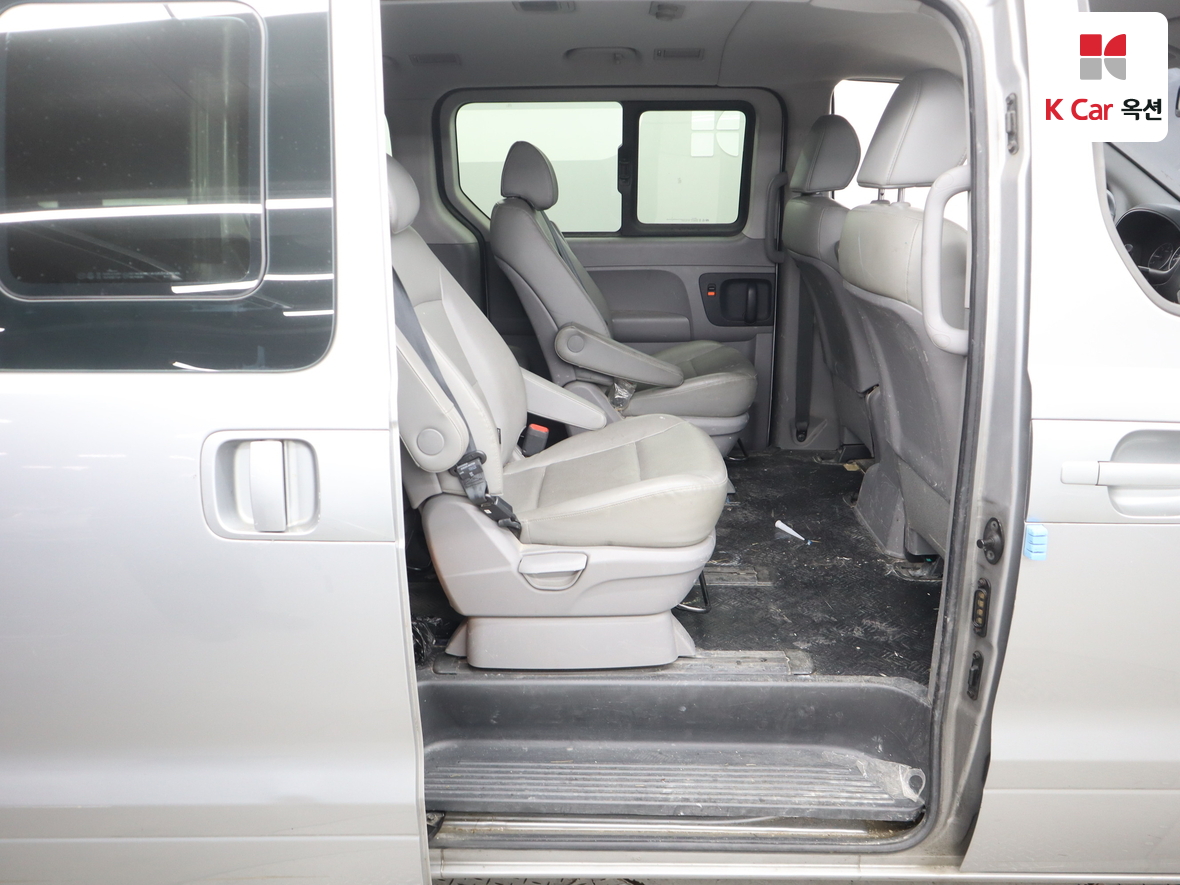 Hyundai Grand Starex 2020 - Image 25