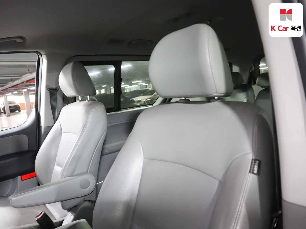 Hyundai Grand Starex 2020 - Image 18
