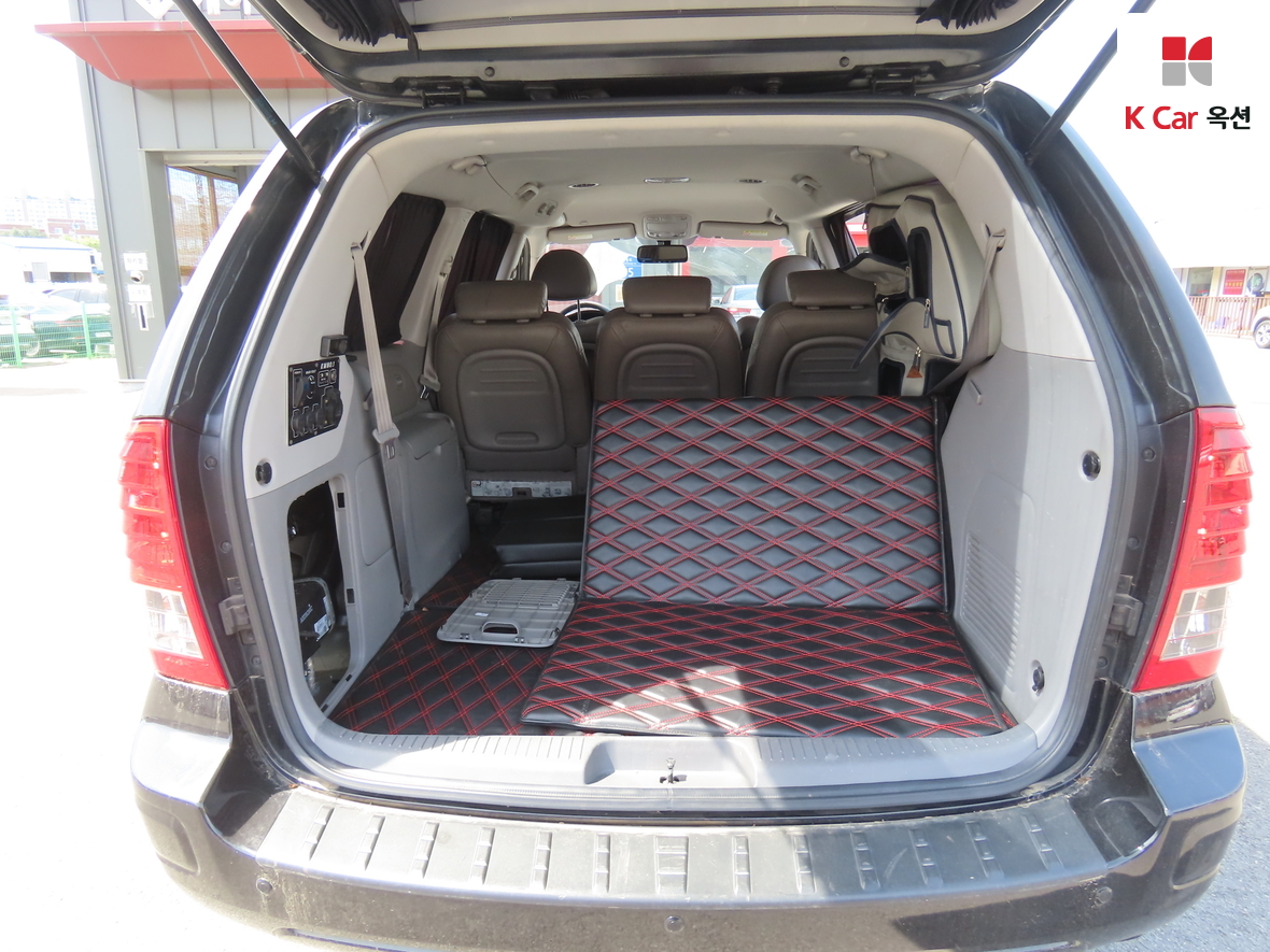 Kia Carnival 2011 - Image 24