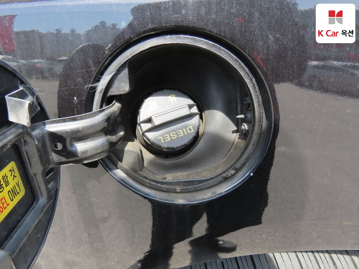 Kia Carnival 2011 - Image 23