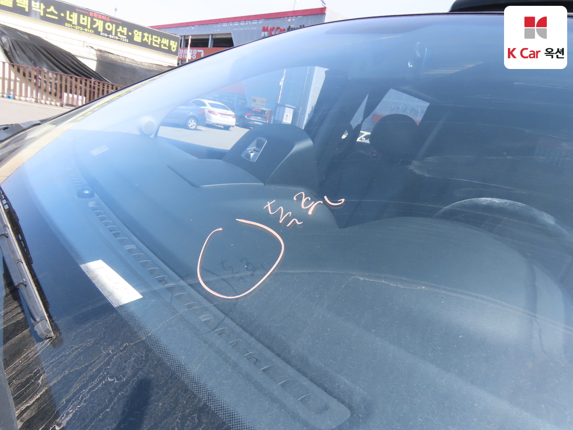 Kia Carnival 2011 - Image 32