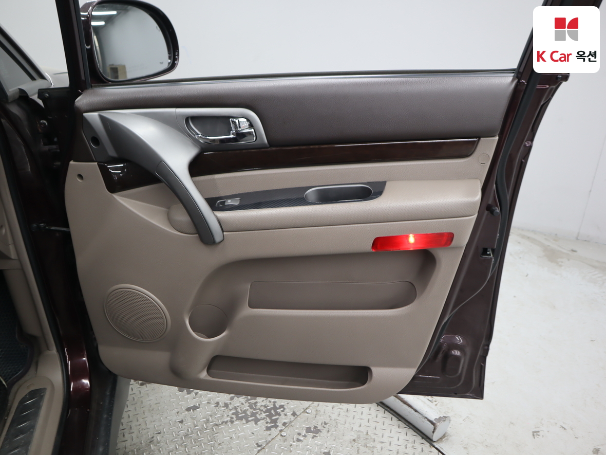 KG Mobility Korando Turismo - 33