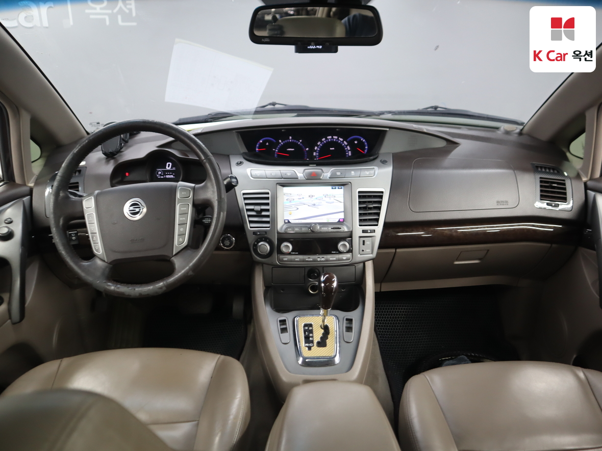 KG Mobility Korando Turismo - 3