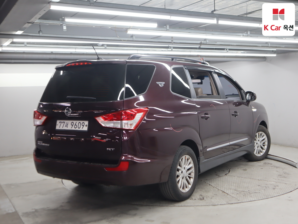 KG Mobility Korando Turismo - 2