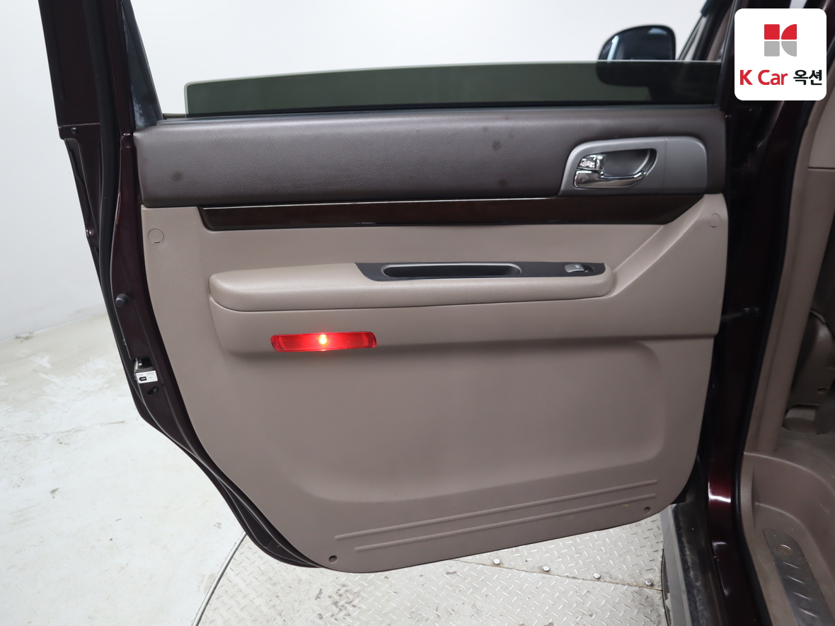 KG Mobility Korando Turismo - 26