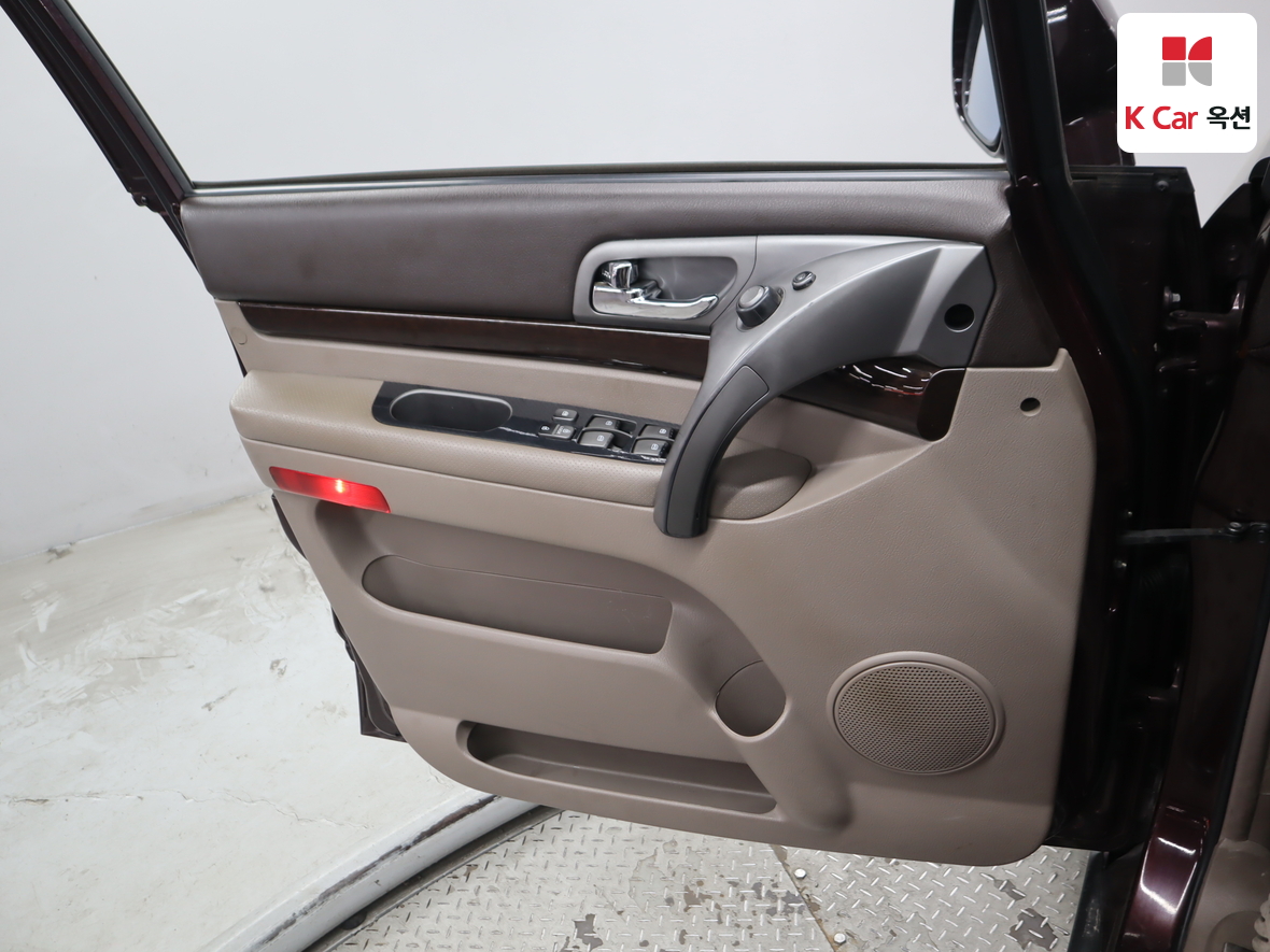 KG Mobility Korando Turismo - 8
