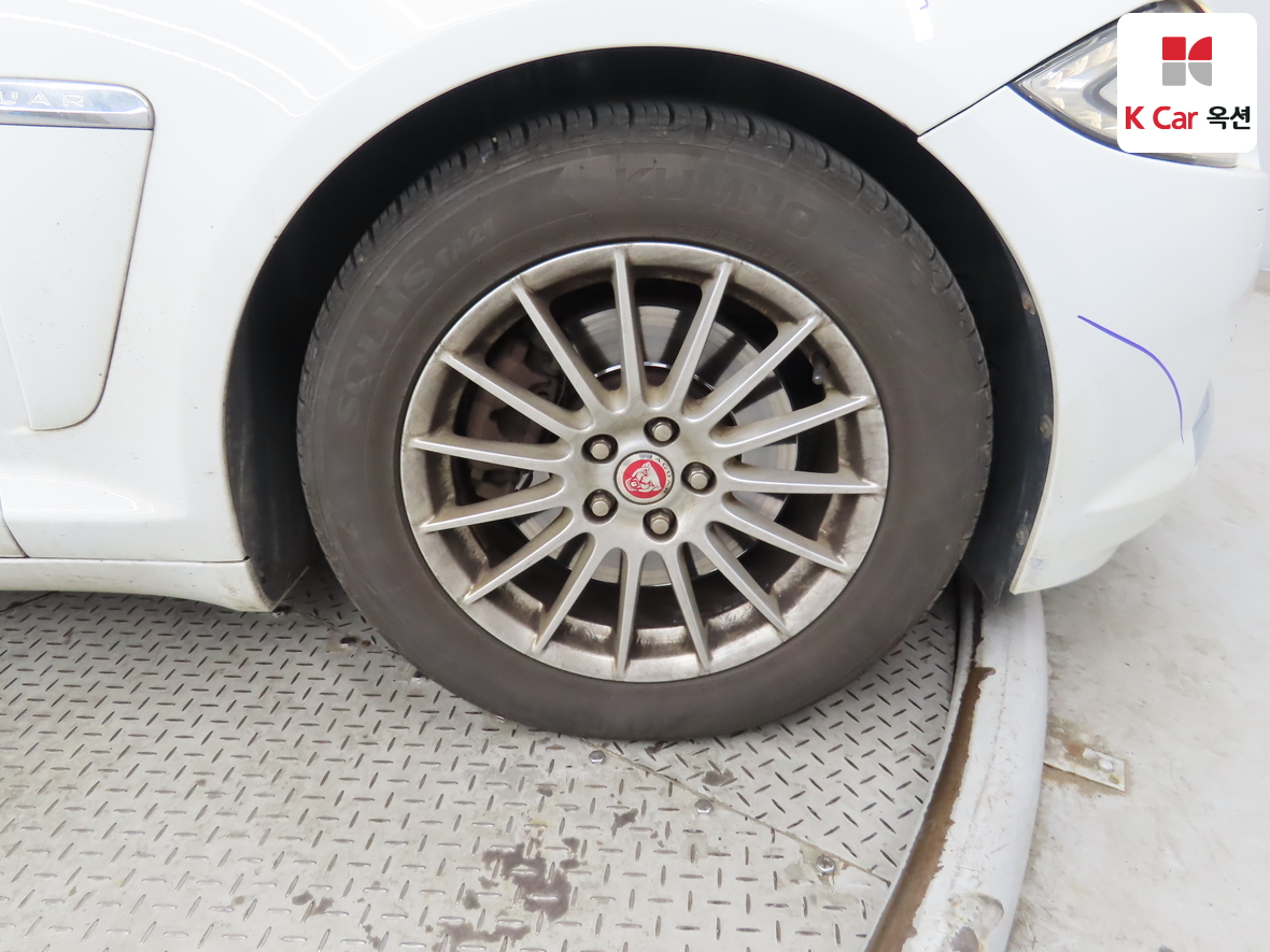 Jaguar Jaguar 2014 - Image 50