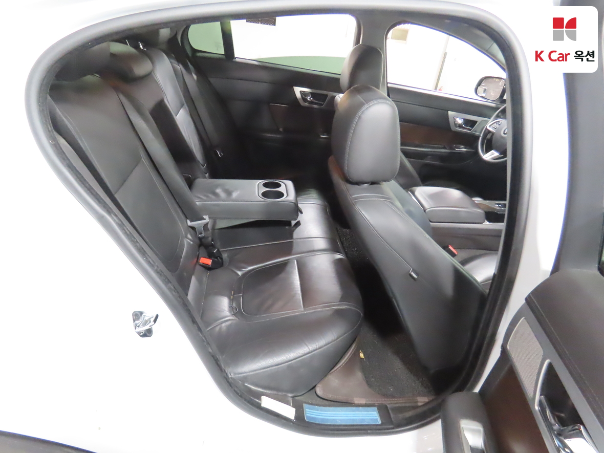 Jaguar Jaguar 2014 - Image 30