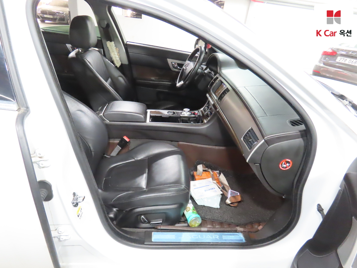 Jaguar Jaguar 2014 - Image 32