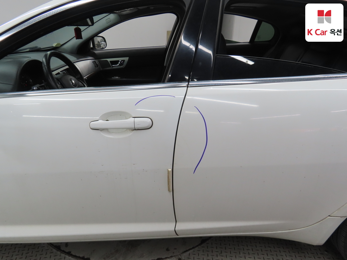 Jaguar Jaguar 2014 - Image 40