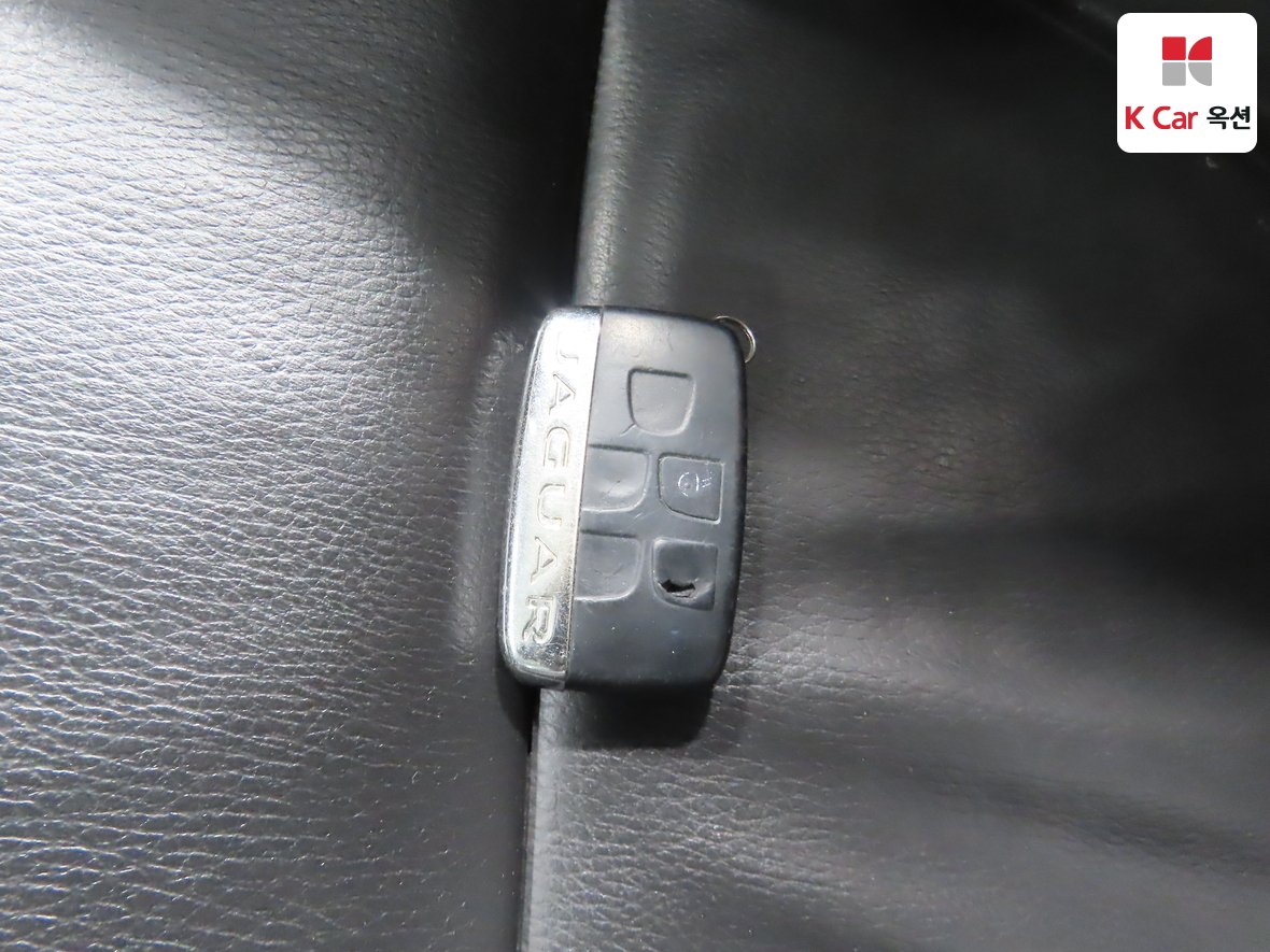 Jaguar Jaguar 2014 - Image 18