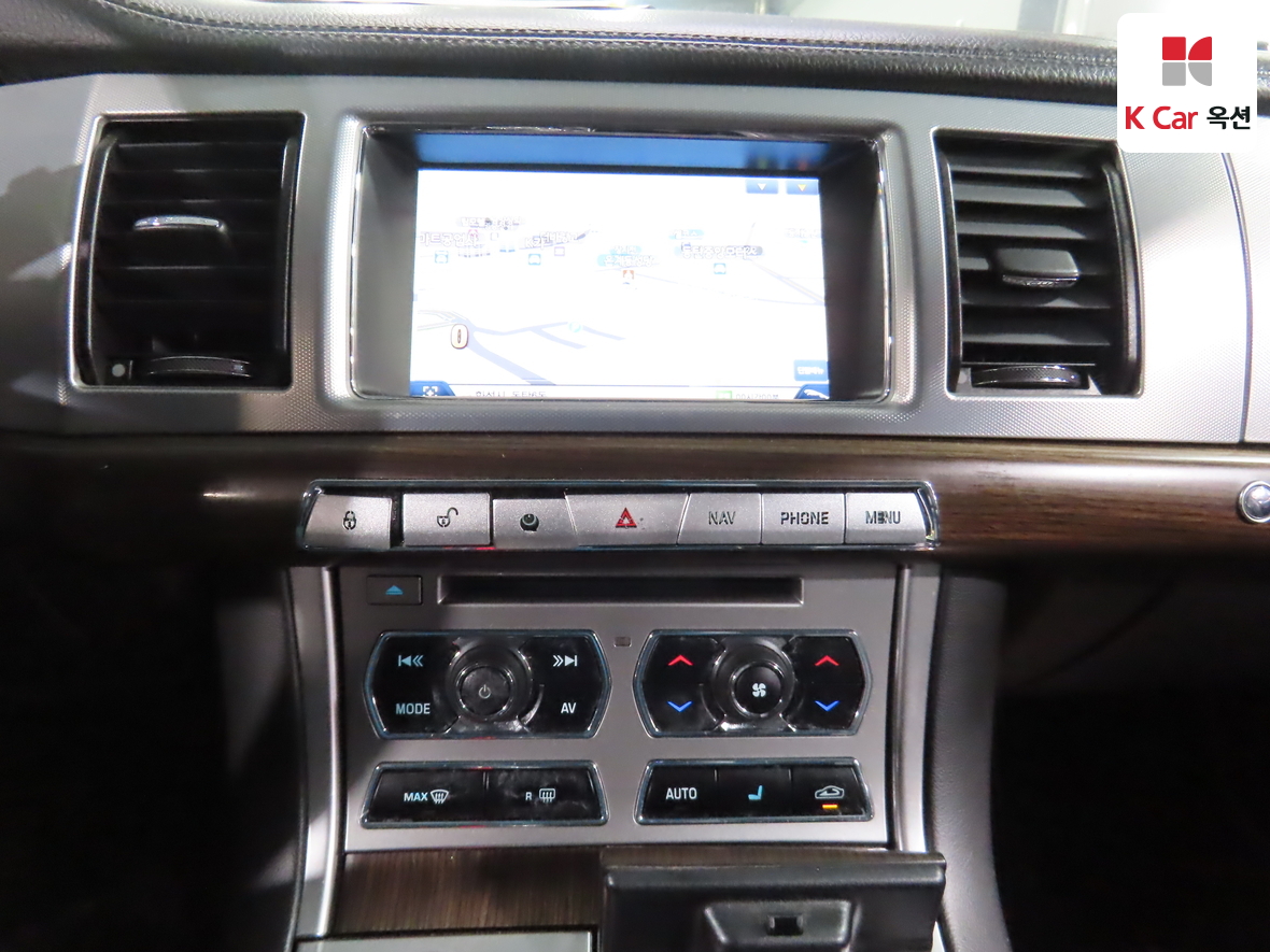 Jaguar Jaguar 2014 - Image 6