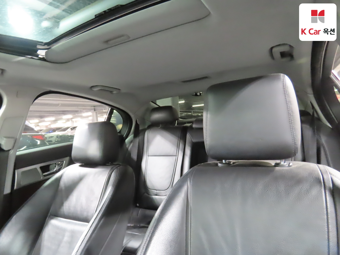 Jaguar Jaguar 2014 - Image 20