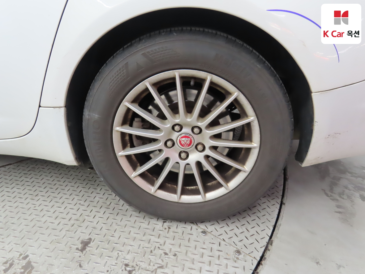 Jaguar Jaguar 2014 - Image 48