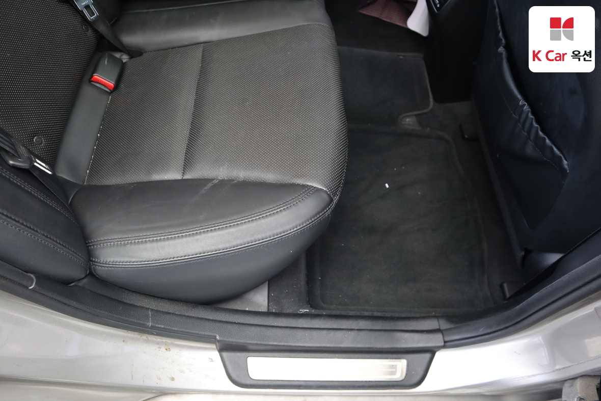 Kia K7 2013 - Image 30