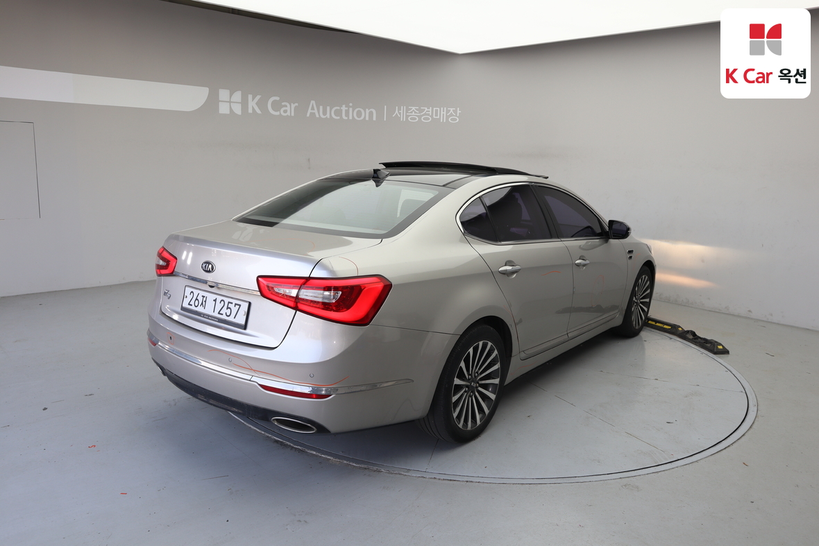 Kia K7 2013 - Image 2