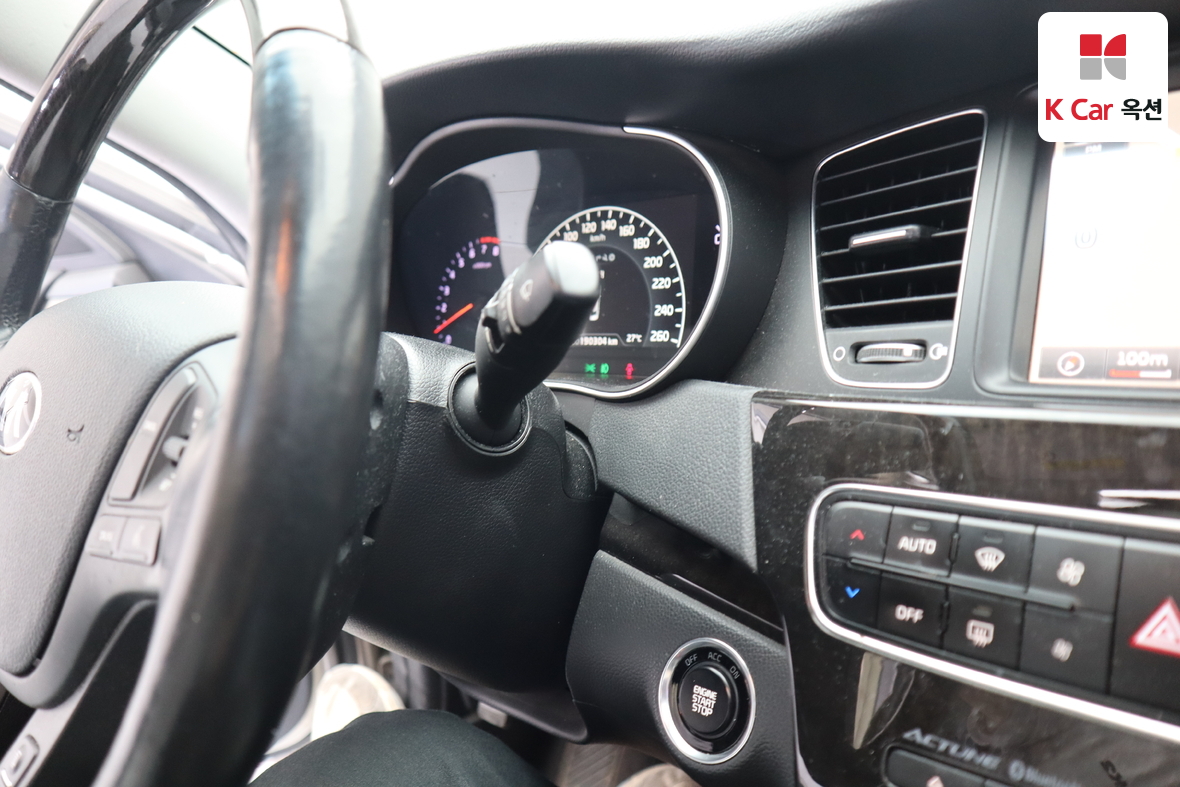 Kia K7 2013 - Image 11