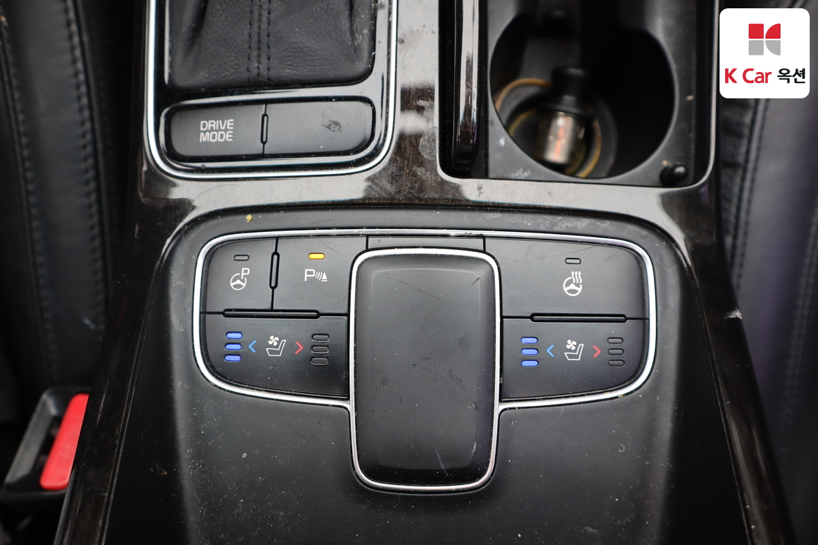 Kia K7 2013 - Image 17