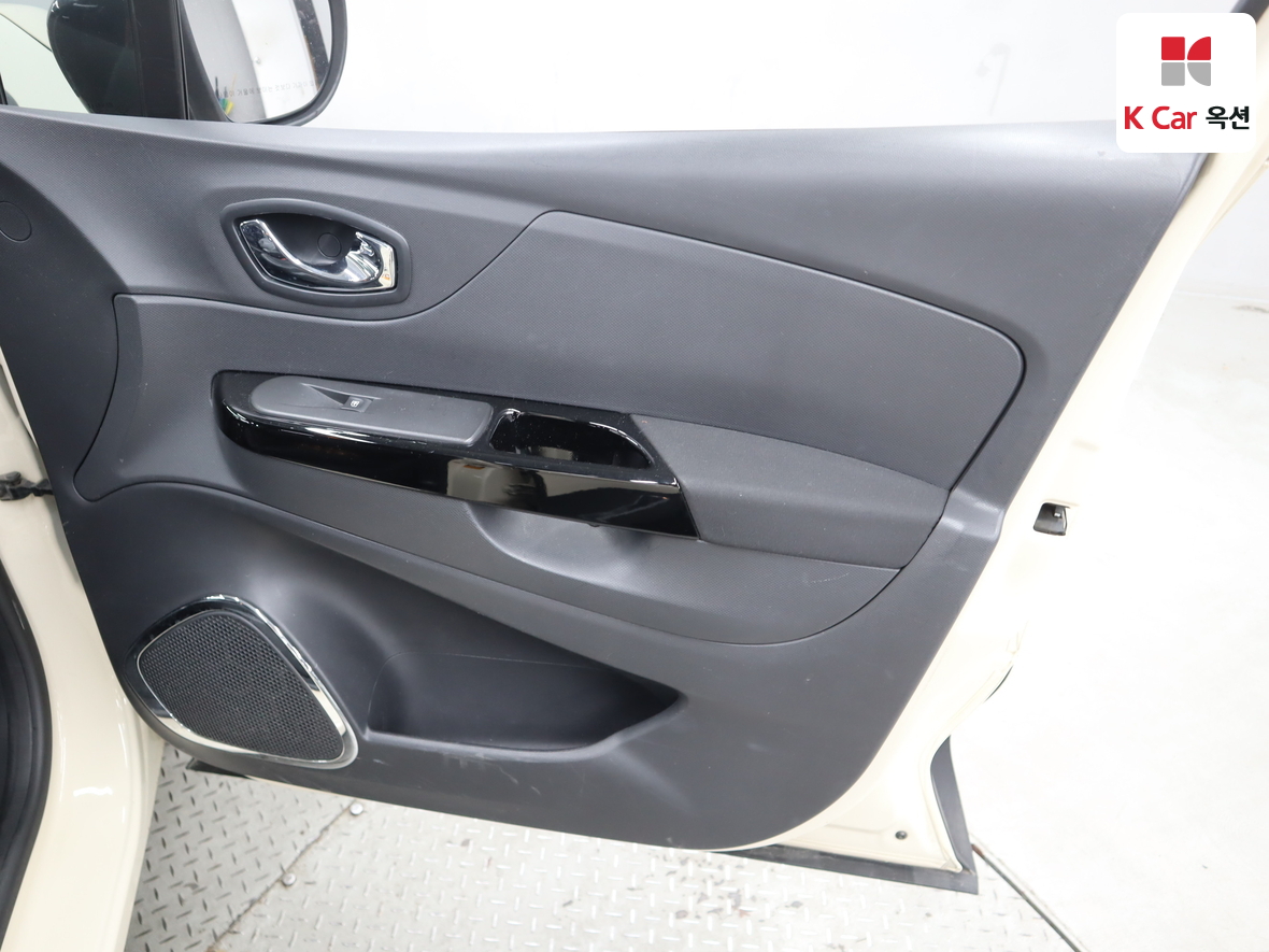 Renault Samsung QM3 2015 - Image 28