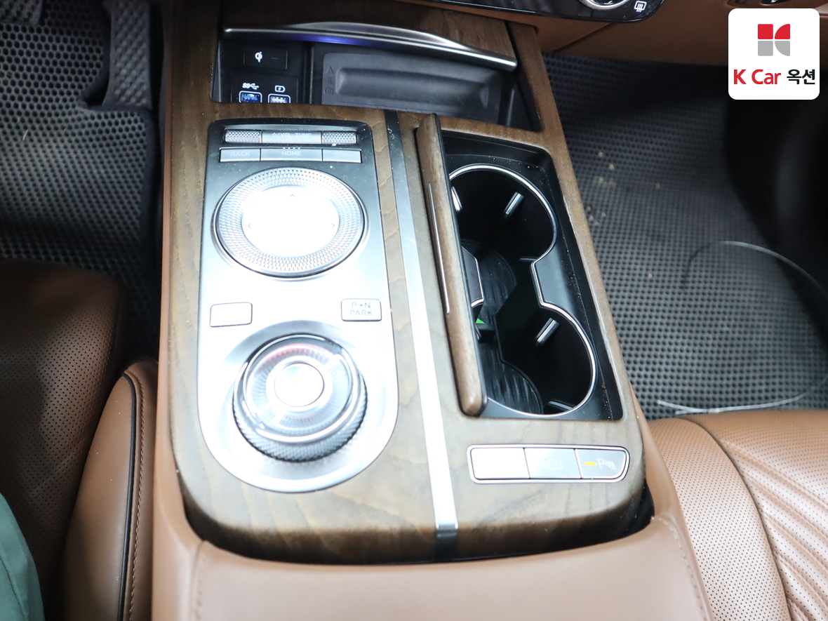 جينيسيس G80 2022 - صورة 16