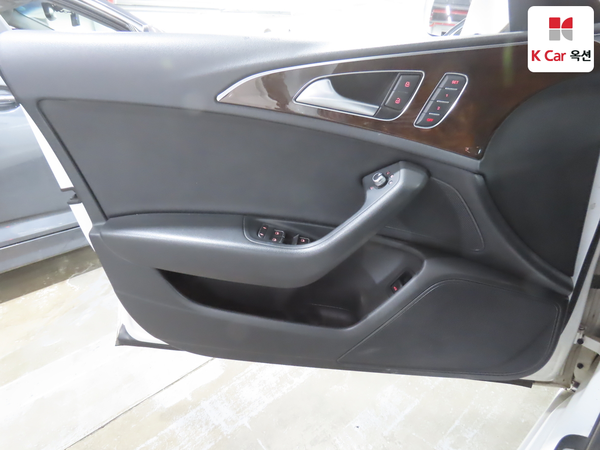 아우디 A6 2015 - 이미지 8