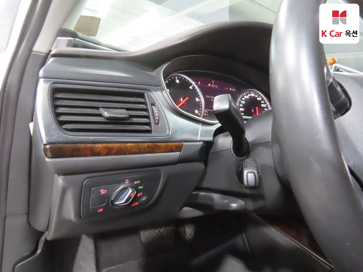 아우디 A6 2015 - 이미지 9