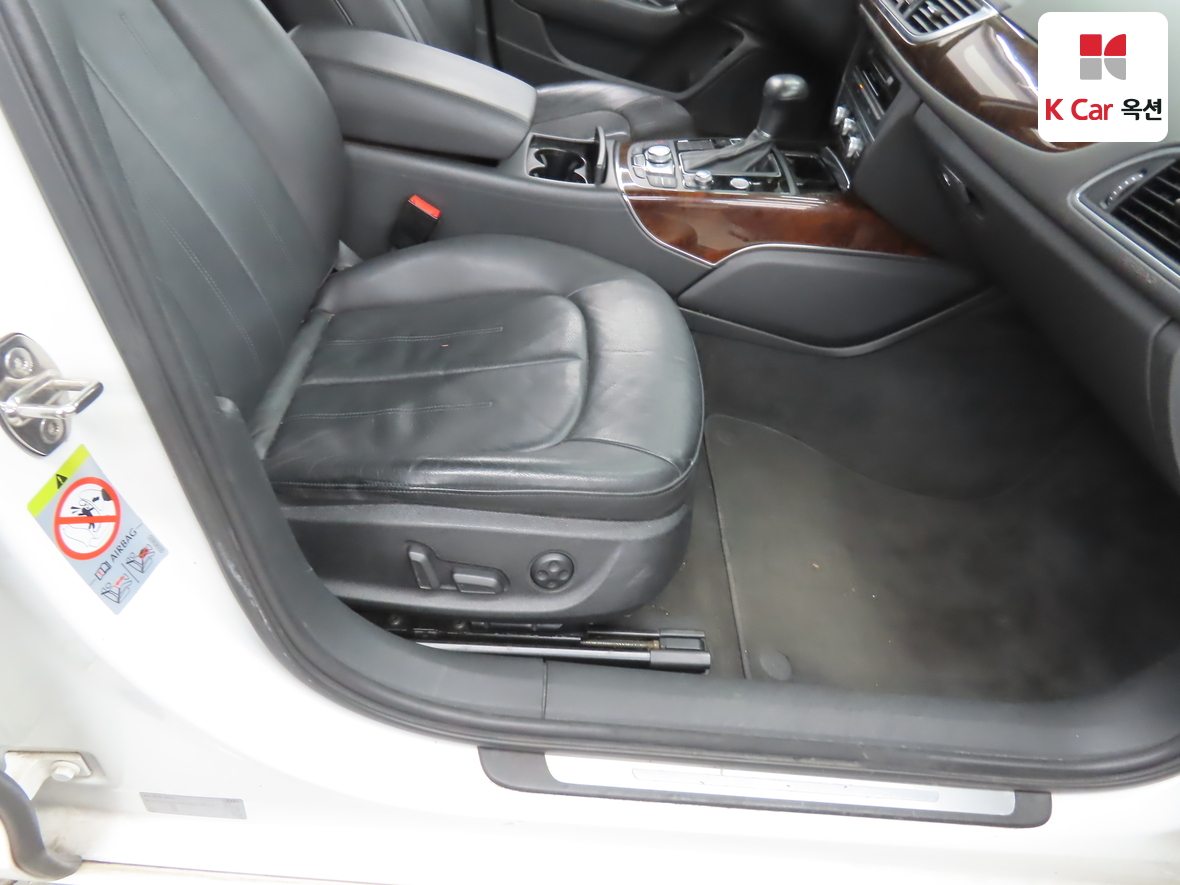 아우디 A6 2015 - 이미지 31