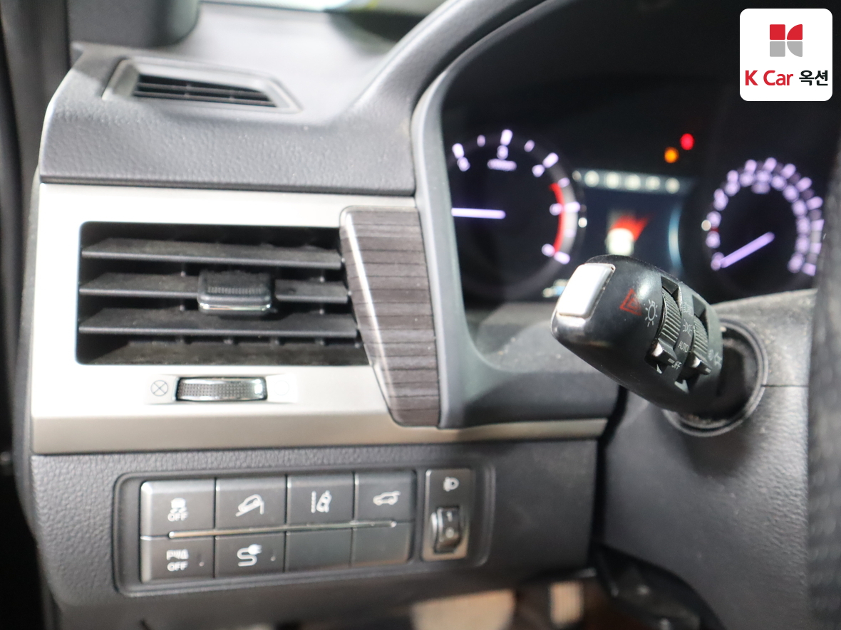 쌍용자동차 렉스턴 2018 - 이미지 9