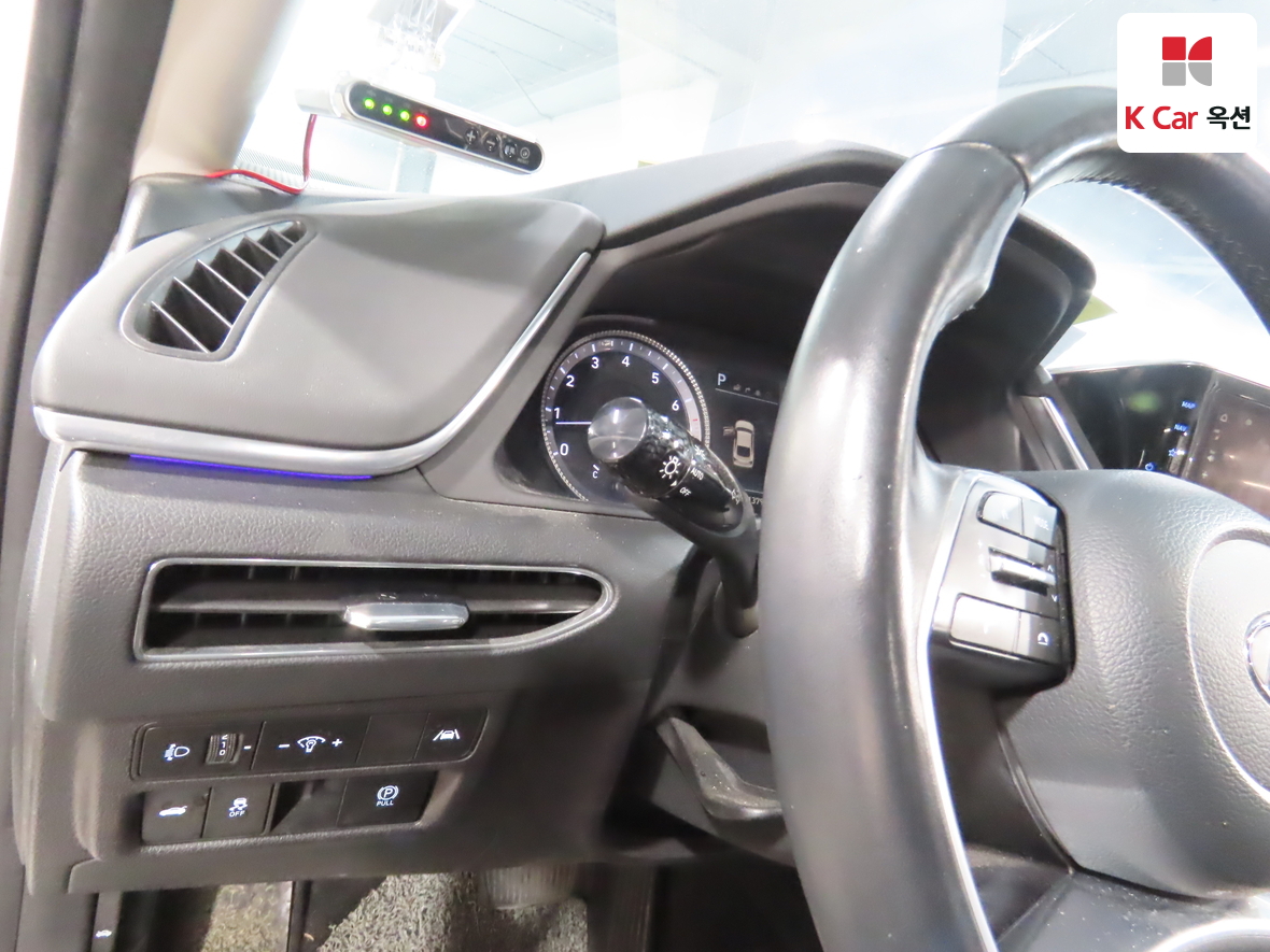 Hyundai Sonata 2023 - Image 9